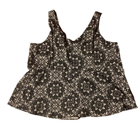 Torrid Lace Print Sateen Peplum Top Black Off White Size 5X - Picture 4 of 8